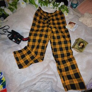 Nasty Gal orange and black tapered gingham pants 🍂 size 8 new with tags